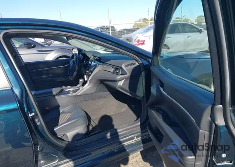 2020 Toyota Camry Se из США, поврежденный, VIN 4T1G11AK1LU502834